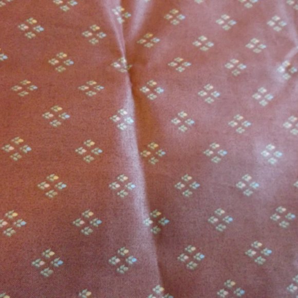 Upholstery Fabric Remnant Fifth Avenue Designs - Picture 3 of 3